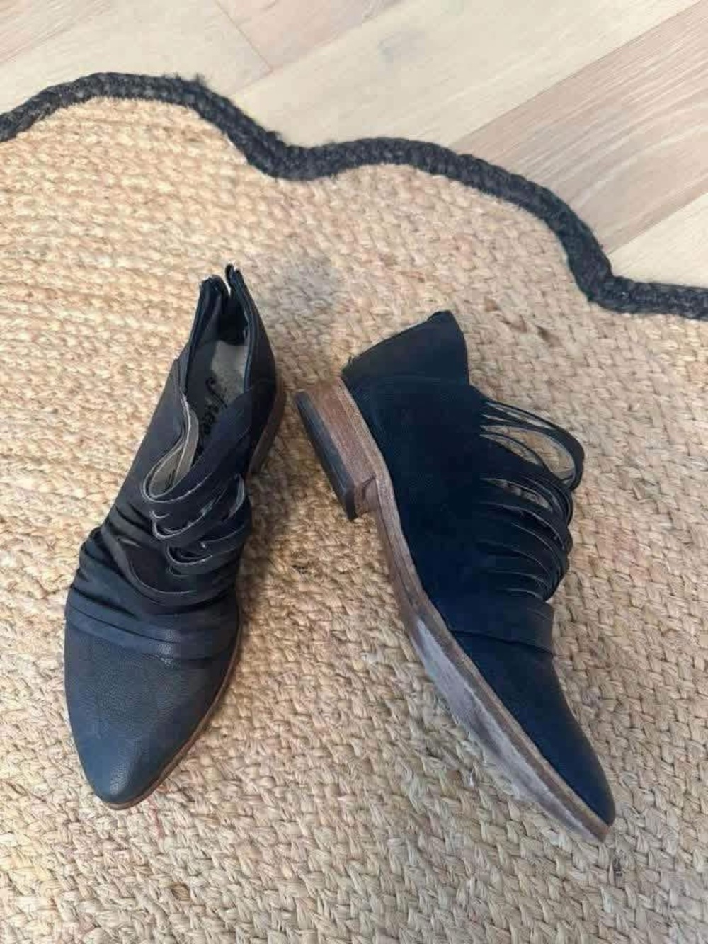 Free People Black Pointed Sling Strap Flats